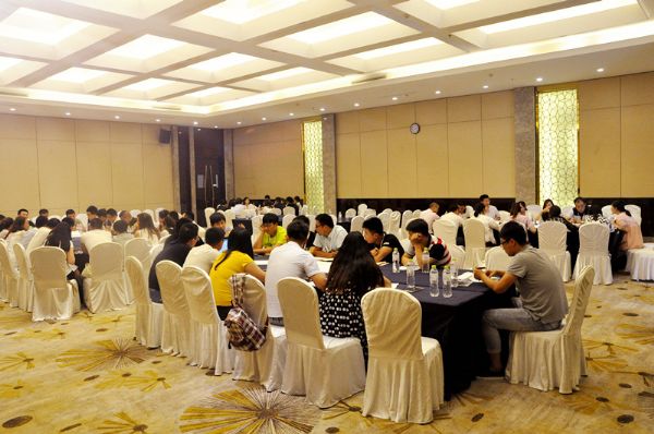 “信有翼·掷有声”2016年中会